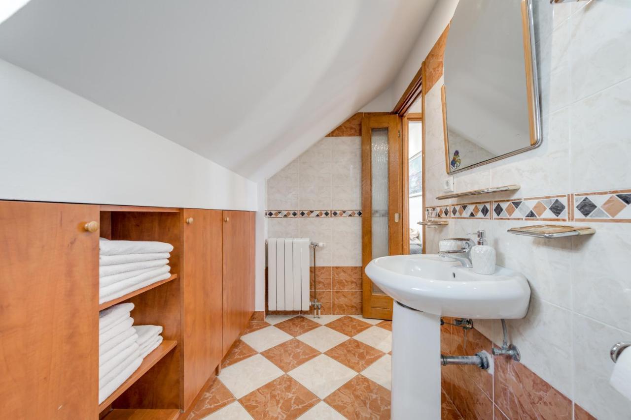 Marmont Suite Split Exterior photo